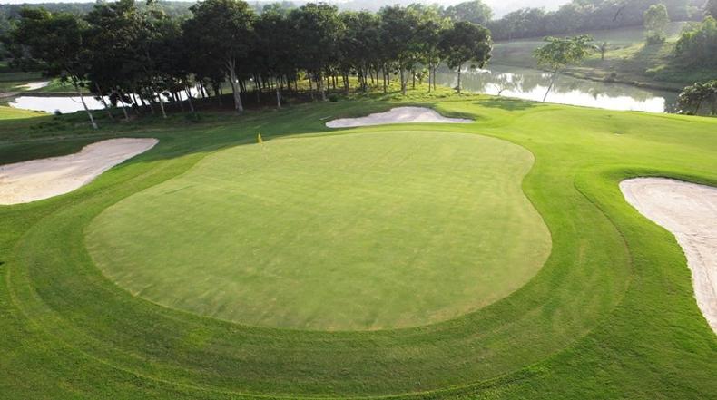 Cỏ nhân tạo sân golf co-nhan-tao-san-golf-1